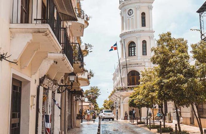 Photo of a street in the Dominican Republic